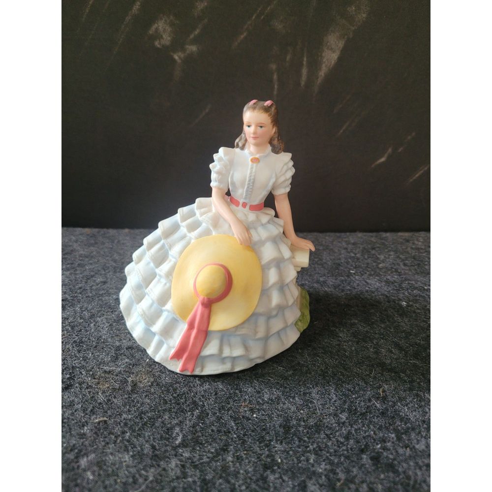 Avon Figurine Images Of Hollywood Scarlett O’Hara Gone With The Wind